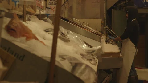 Preparing Fish Display in Pike Place Market Stock Footage 115502505