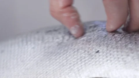 Preparing fish. Remove skin  Vídeos de archivo 104663766