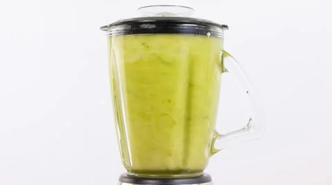 Preparing green cocktail in blender Video stock 48006664