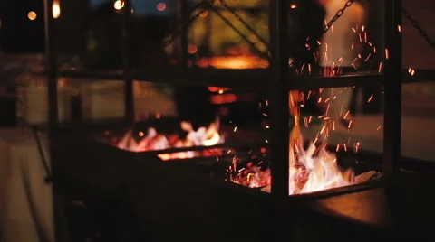 Preparing the grill for the barbecue. The fire is prepared. Flame and sparks 库存影片 61075996