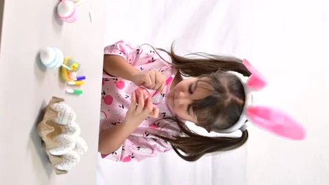 Preparing for Happy Easter day. Stock Footage 170825807