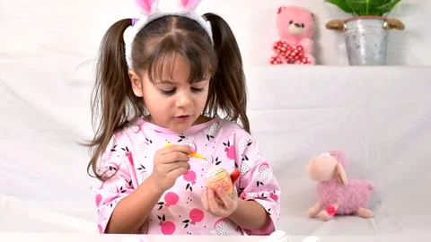 Preparing for Happy Easter day. Video stock 170827196