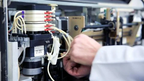 Preparing laboratory equipment Foto stock