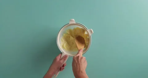 Preparing mashed potatoes Stock-Footage 132148931