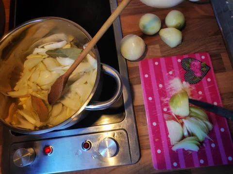 Preparing Onion Soup 写真素材
