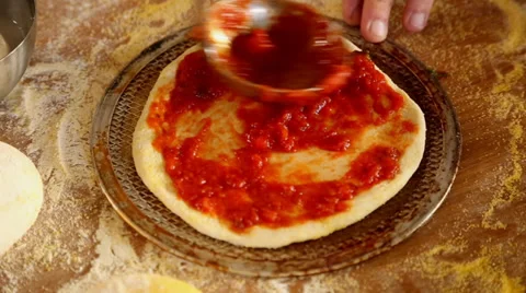 Preparing a pizza Stock-Footage 32423119