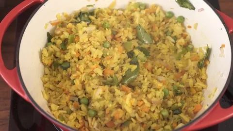 Preparing Poha - A famous Indian Breakfast - 動画素材 76997371