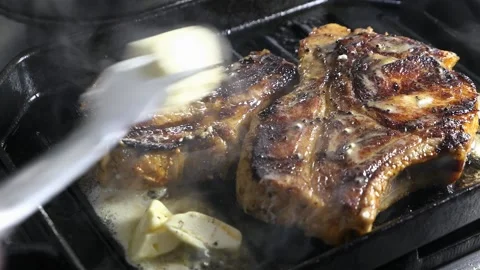 Preparing pork steak Video stock 166748315