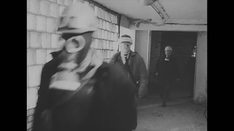 Preparing for the possible use of nuclear weapons Vídeos de archivo 220723473