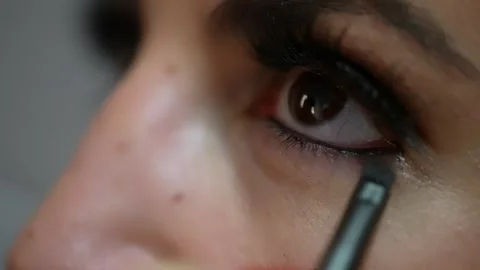 Preparing professional make-Up for the eyes macro shot Stock-Footage 252300277