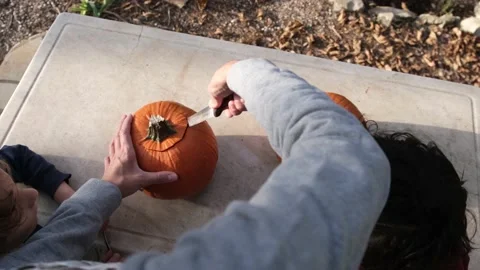 Preparing pumpkin for Halloween. Stock Footage 231613095