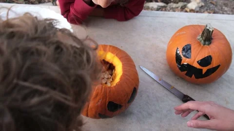 Preparing pumpkin for Halloween. Stock Footage 231613280