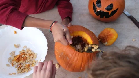 Preparing pumpkin for Halloween. Stock Footage 231613428