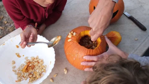 Preparing pumpkin for Halloween. Stock Footage 231613622