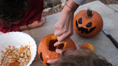 Preparing pumpkin for Halloween. Stock Footage 231613667