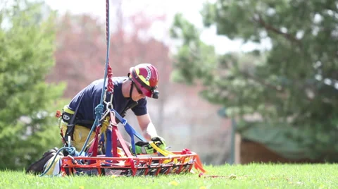 Preparing Rescue Basket Video stock 39156847