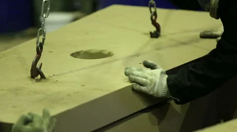 Preparing sand mold for casting 스톡 동영상 61845547