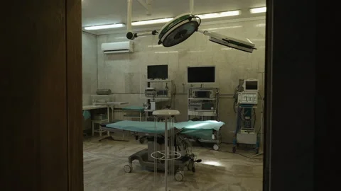 Preparing for Surgery: The Operating Room Stock-Footage 141507552