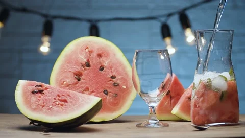 Preparing watermelon lemonade Stock Footage 142885153