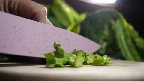 Preparing Wing bean for salad in 4k slow motion Stock-Footage 141378794