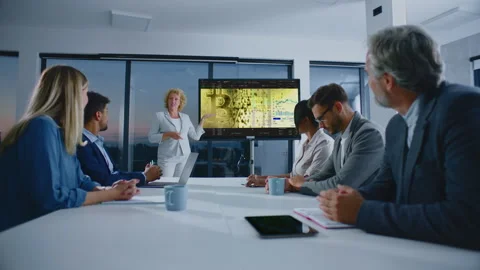 Presentation about cryptocurrency 스톡 동영상 164748048