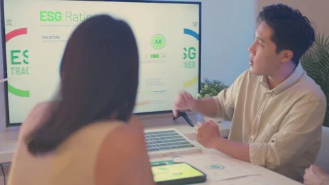 Presentation on Achieving Net Zero Emission Goals. Stock Footage 318827937