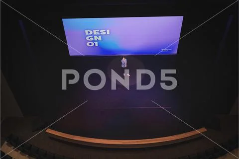 Presentation Mockup PSD Template