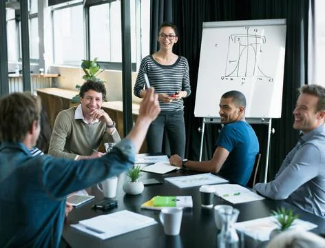 Presentation, question and data with business people in meeting for statistics Foto stock
