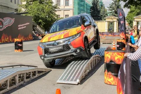 Presentation of off-road capabilities. Photos