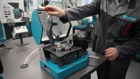 Presentation of vibrating grinder Stock Footage 99179259