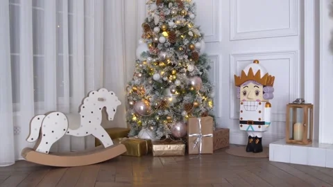 Presents under new year tree 動画素材 95674319