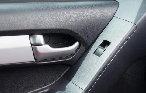 Press the button to open car door Photos