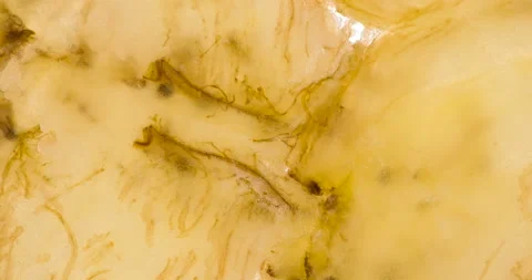Press Down on the Piece of Banana 4K Vidéo 96737366