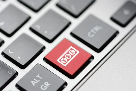 Press keyboard button to make an online payment or transaction Stock-Fotos