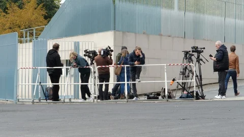 Press Teams waiting for Action 库存影片 116349690