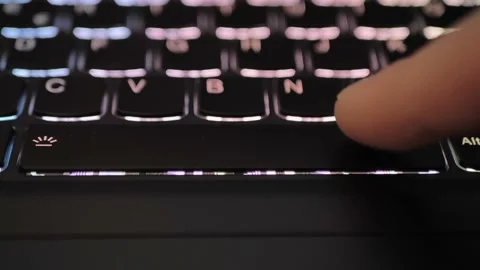 Pressing a computer keyboard keys Vídeos de archivo 225265260