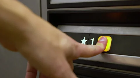 Pressing first floor button on elevator control panel 4k Vidéo 59386267