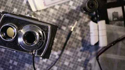 Pressing shutter release of the middle format camera Video stock 86042588