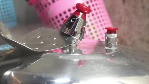 The pressure cooker Stock Footage 315631546