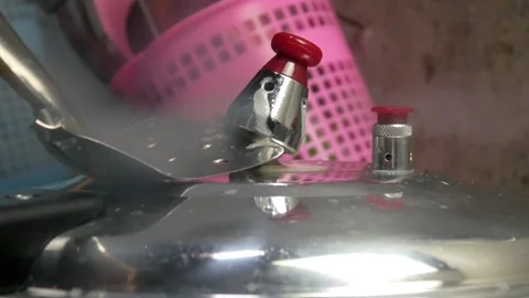 The pressure cooker Stock Footage 315631566