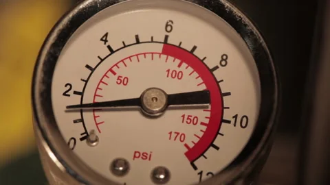 Pressure Rises on Manometer Video stock 103038293