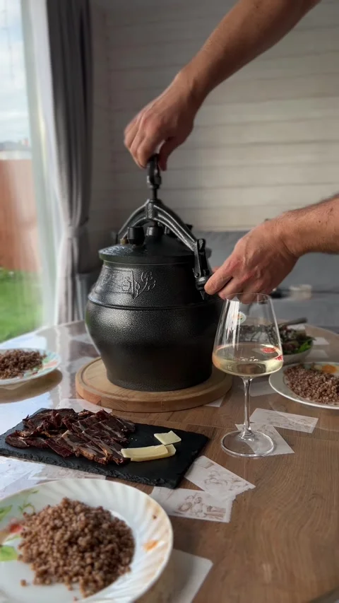 Pressurized Gravy Sprays Over Dinner, Russia - 06 Sep 2025 Stock Footage 317654792