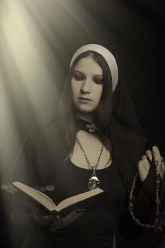 Pretty nun Stock Photos