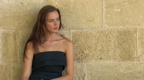 Pretty young lady Stock-Footage 959120