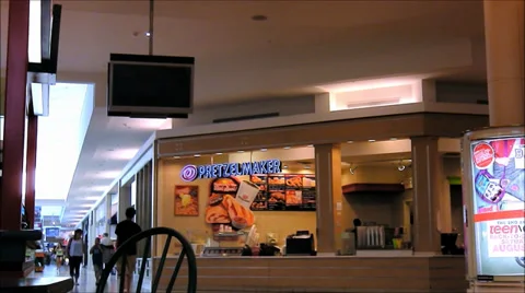 Pretzelmaker snacks shopping mall Stock Footage 27347118