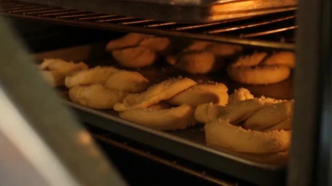 Pretzels in the oven Stock-Footage 145909629