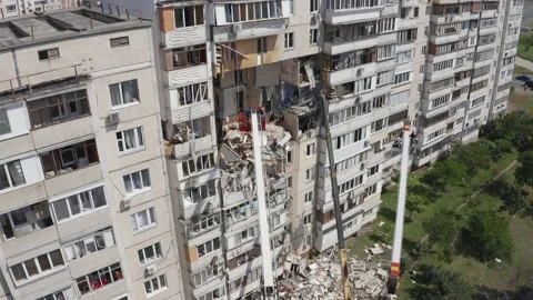 Price for 4K video Stock Footage 147458002