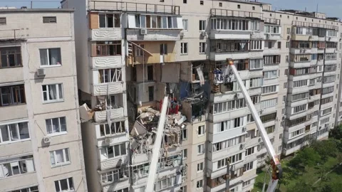 Price for 4K video Stock Footage 147621639