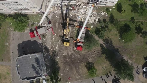 Price for 4K video Stock Footage 147621753