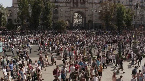 Price for 4K video Stock Footage 171609587